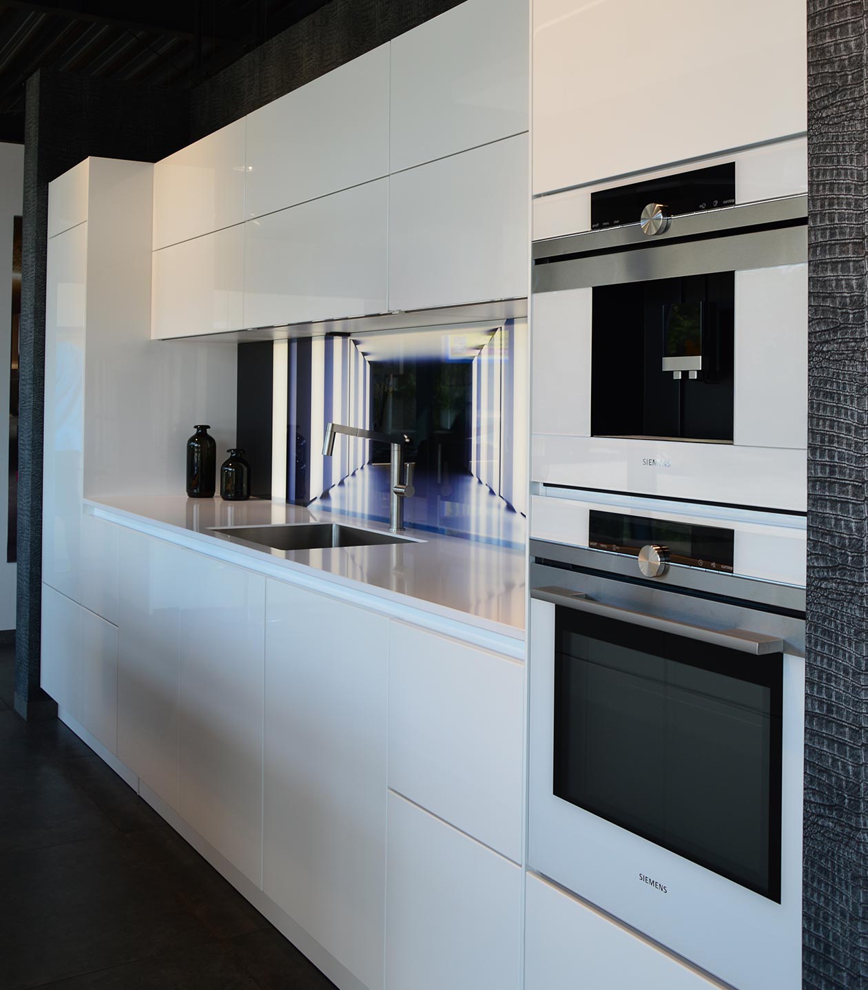 Event Küchen GmbH & Co. KG - Der Familienbetrieb für Küchen & Boxspringbetten